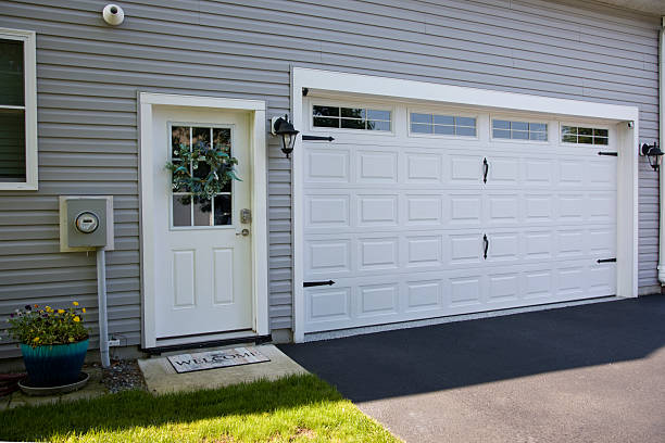 24/7 Emergency Garage Door Panel Replacement experts in Morgan County County, OH